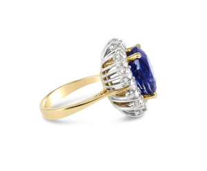 18k Yellow Gold Burma Sapphire & Diamond Ring