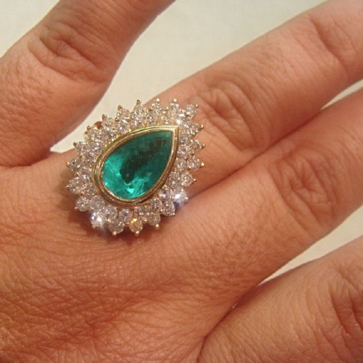 8.00ct Colombian Natural Emerald & Diamonds Cocktail Ring Solid 18K Gold